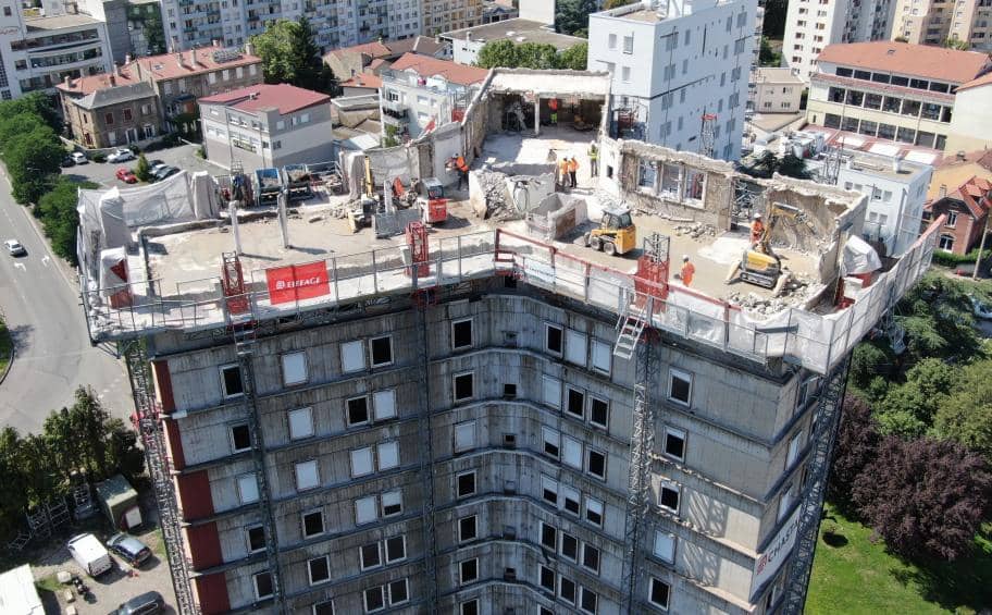 Saint-Etienne : désamiantage d'un immeuble de 17 étages